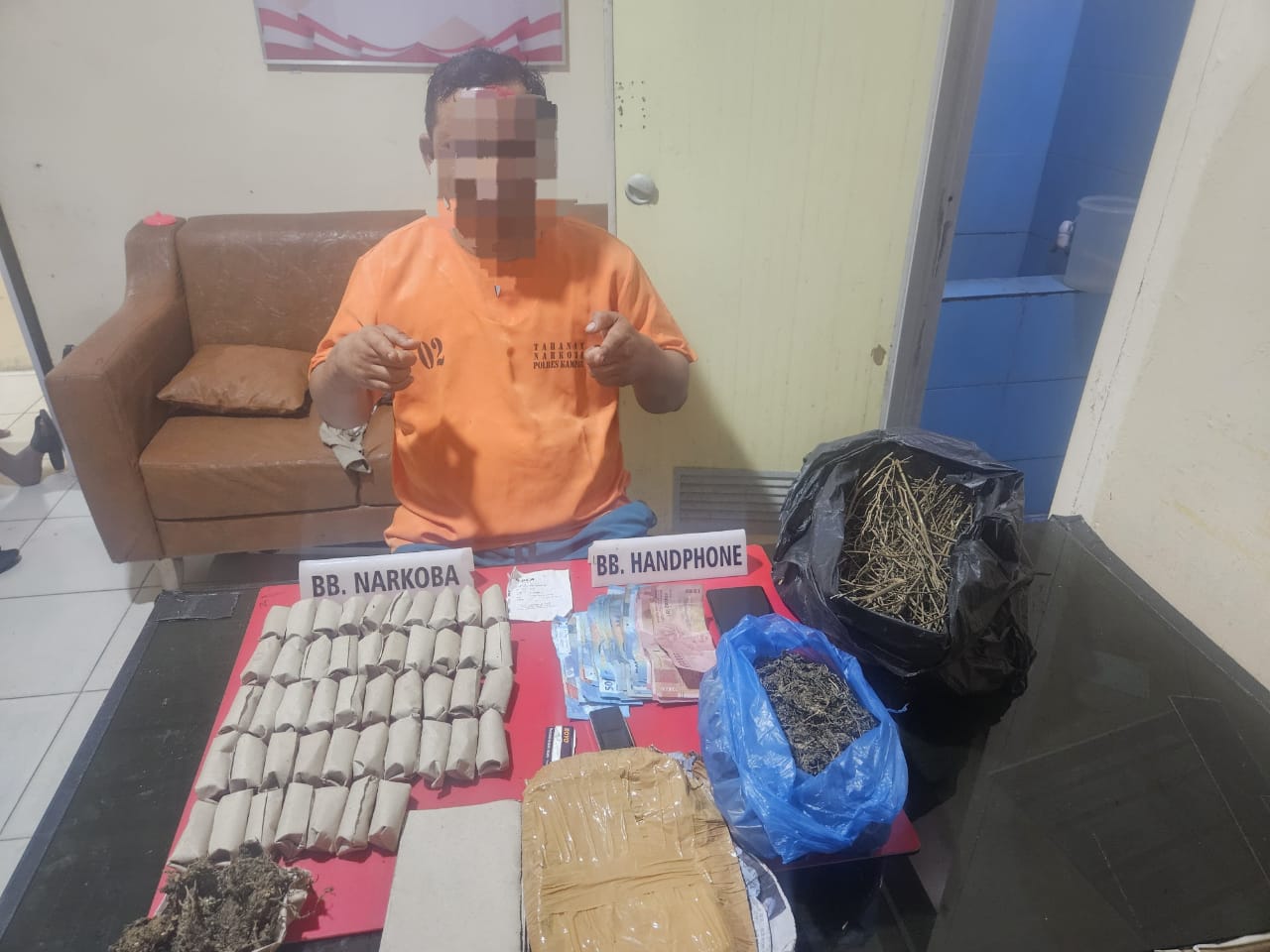 Satresnarkoba Polres Kampar Berhasil Ungkap Peredaran Ganja di Pekanbaru, 600 Gram Ganja Diamankan!