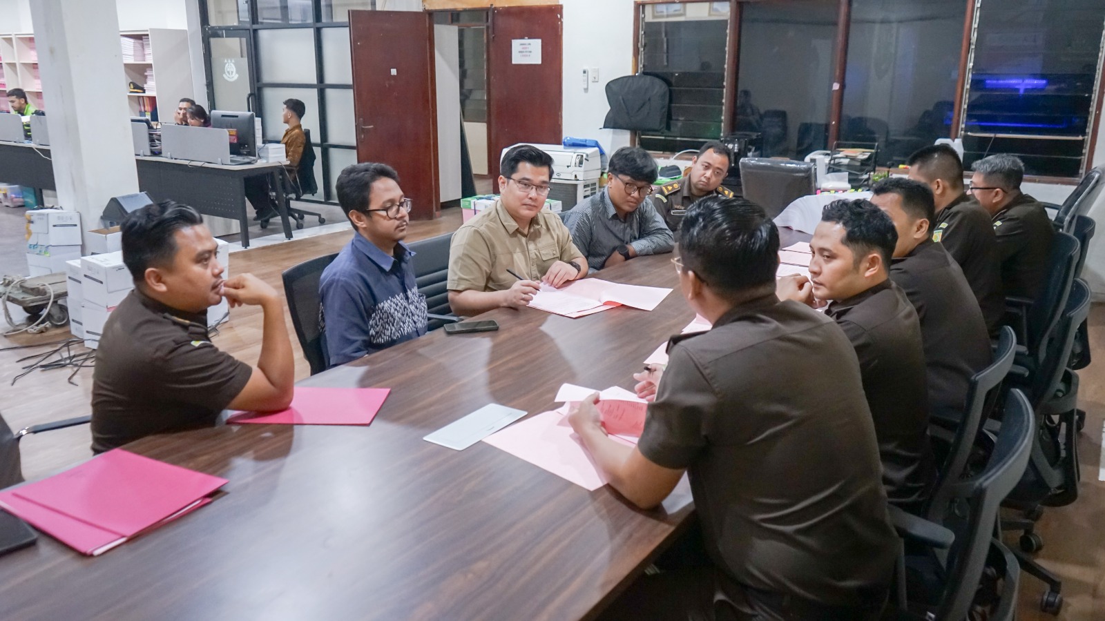 Penyerahan Tersangka dan Barang Bukti (Tahap II) Terhadap Tersangka Korporasi Perkara Duta Palma Group