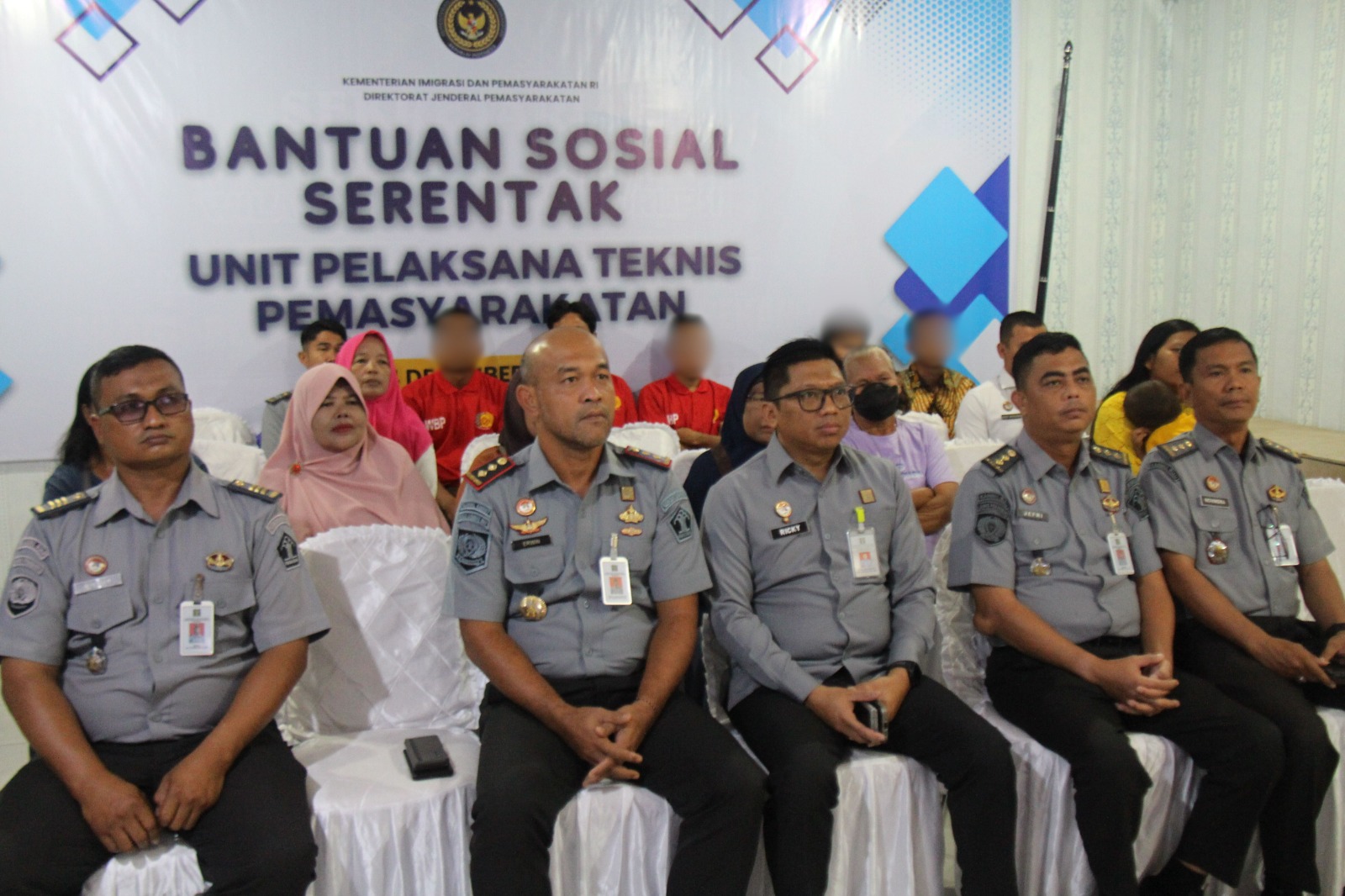 Lapas Pekanbaru Serahkan Bantuan Sosial Serentak dan Panen Raya UPT Pemasyarakatan Seluruh Indonesia