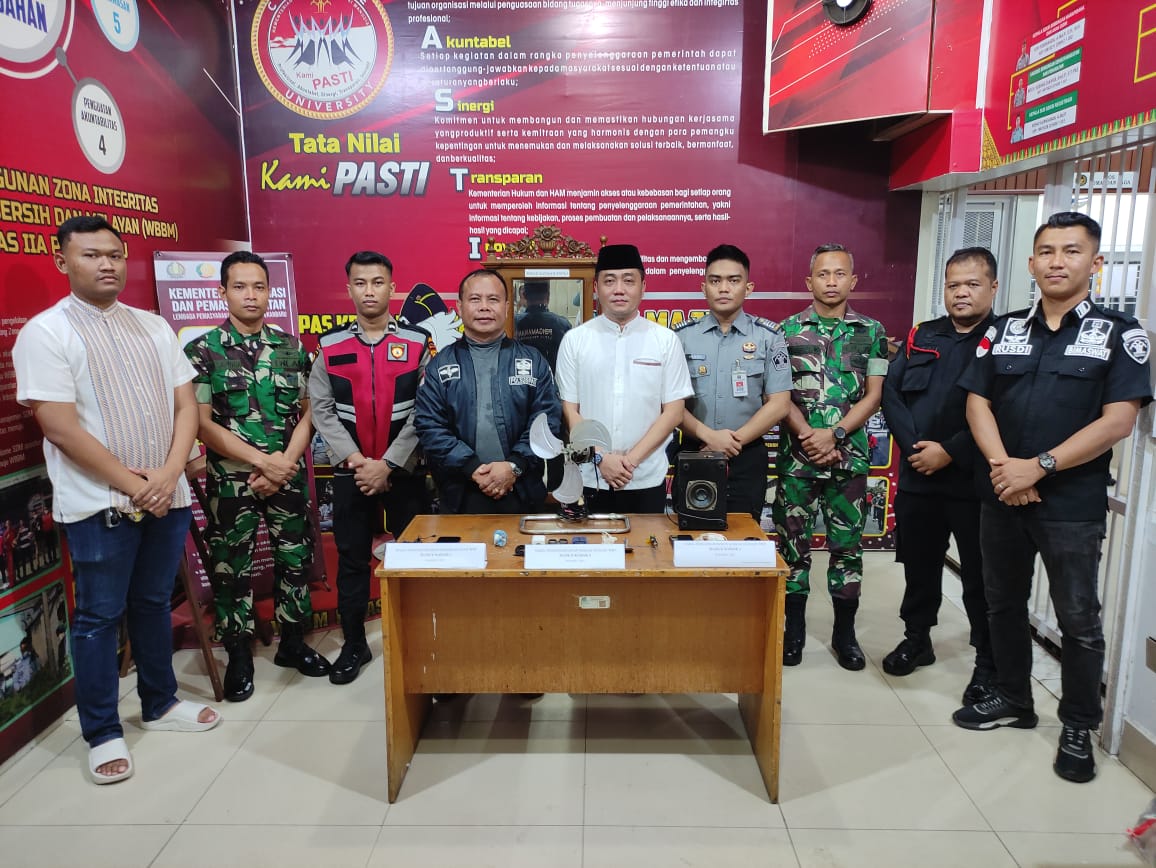 Jelang Idul Fitri, Lapas Pekanbaru Gandeng APH Gelar Razia Kamar Hunian Warga Binaan