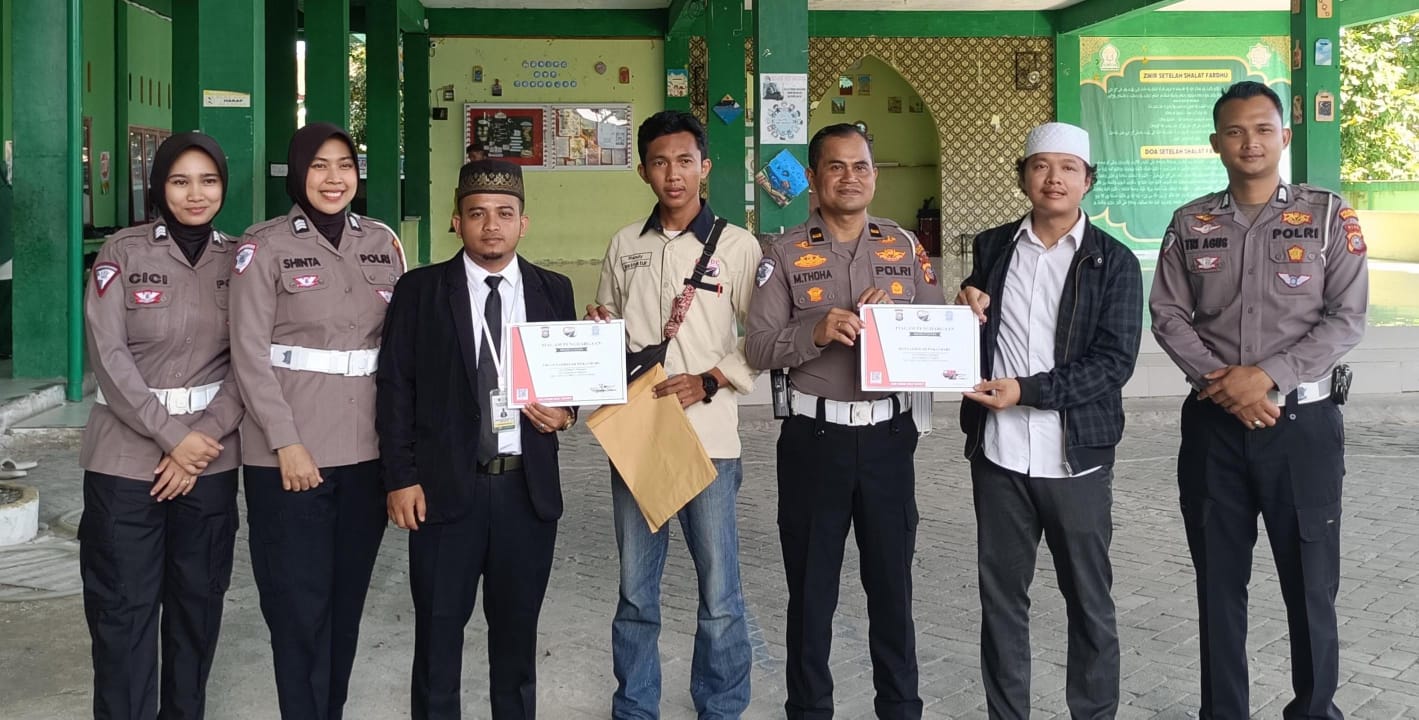 Sosialisasi Berkendara oleh Polantas Polresta Kota pekanbaru, Cerdas di Jalan, Hebat di Sekolah