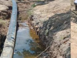PARAH! Pipa Mahal Ditanam Asal-Asalan Kayak “Kubur Kucing”, L.I.M.B.A.H Endus Dana Pasir Diduga “Disunat” Kontraktor di Sungai Penuh!